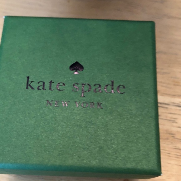 Kate Spade Pearl Caviar Cluster Stud Earrings Crystal Accents NWT & Box - Picture 13 of 14